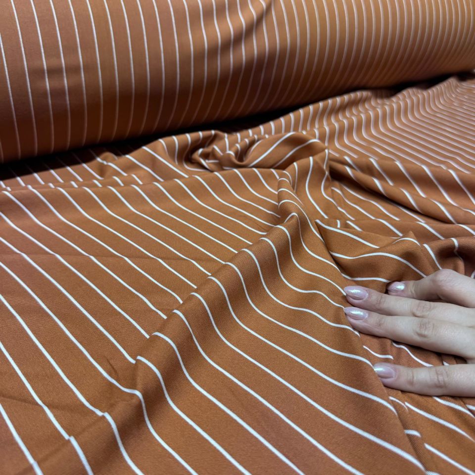 İthal Viskon Kumaş %100 Pamuk Çift En Somon Renk Boyuna Çizgi Desenli