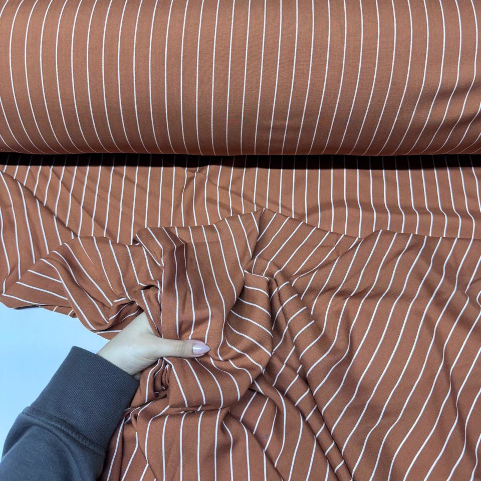 İthal Viskon Kumaş %100 Pamuk Çift En Somon Renk Boyuna Çizgi Desenli