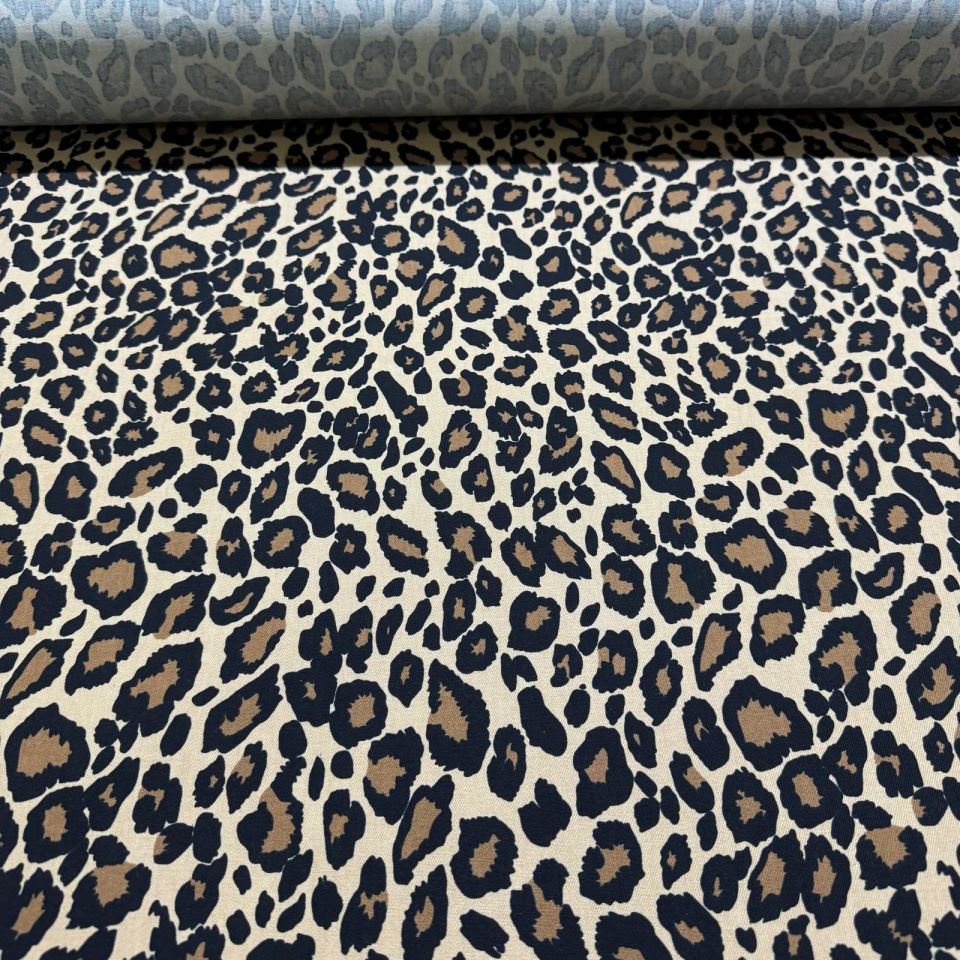 Gabardin Kumaş %100 Pamuk Leopar Desenli Çift En Sütlü Kahve Renk