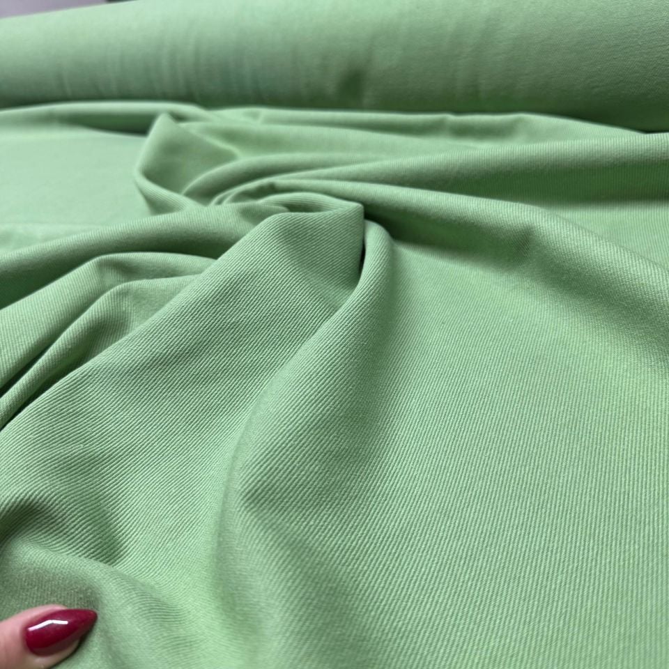 Gabardin Kumaş %100 Pamuk Çift En Fıstık Yeşili Renk