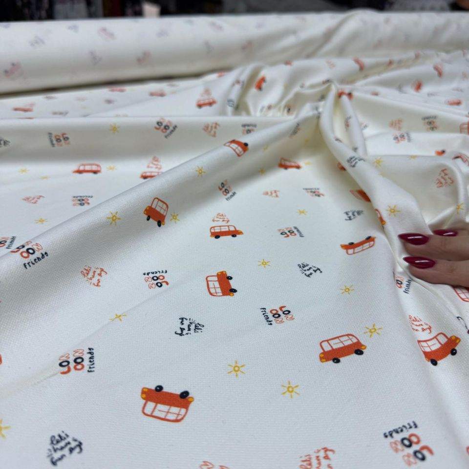 İnce Gabardin Kumaş %100 Pamuk Çift En Turuncu Araba Desenli