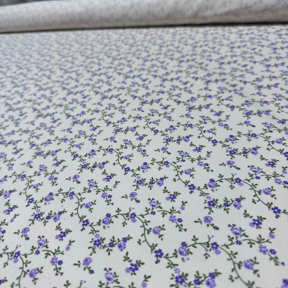 İnce Gabardin Kumaş %100 Pamuk Çift En Mor Çiçek Desenli