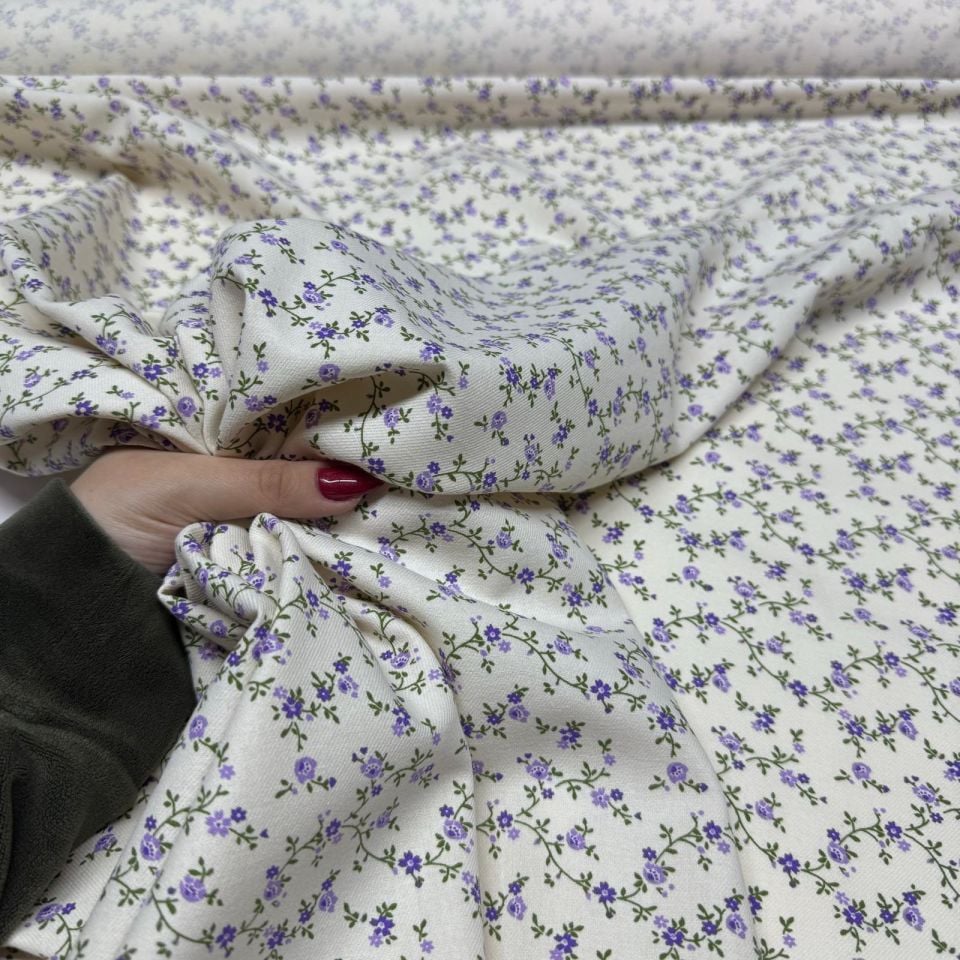 İnce Gabardin Kumaş %100 Pamuk Çift En Mor Çiçek Desenli