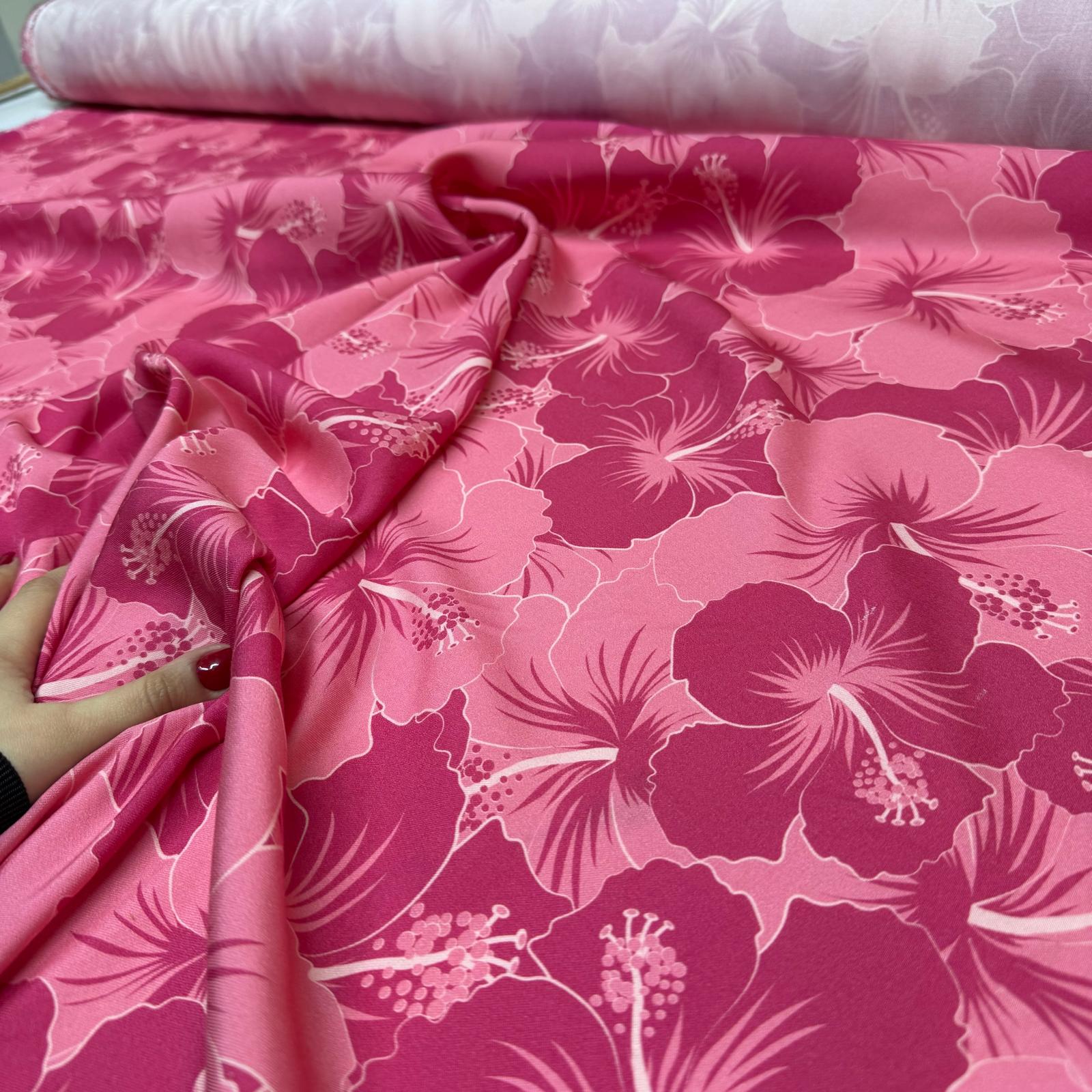 Belmando Kumaş Pembe Zemin Renkli Çiçek Desenli Çift En