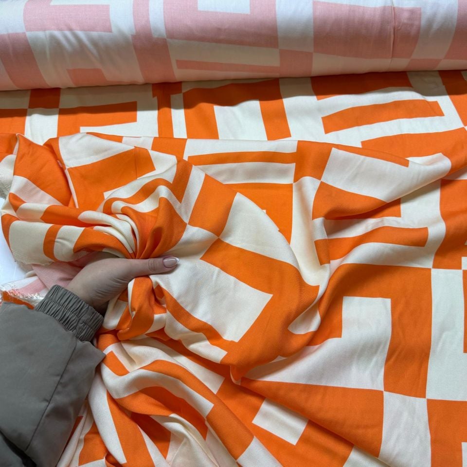 Belmando Kumaş Turuncu Renk Geometrik Desenli Çift En