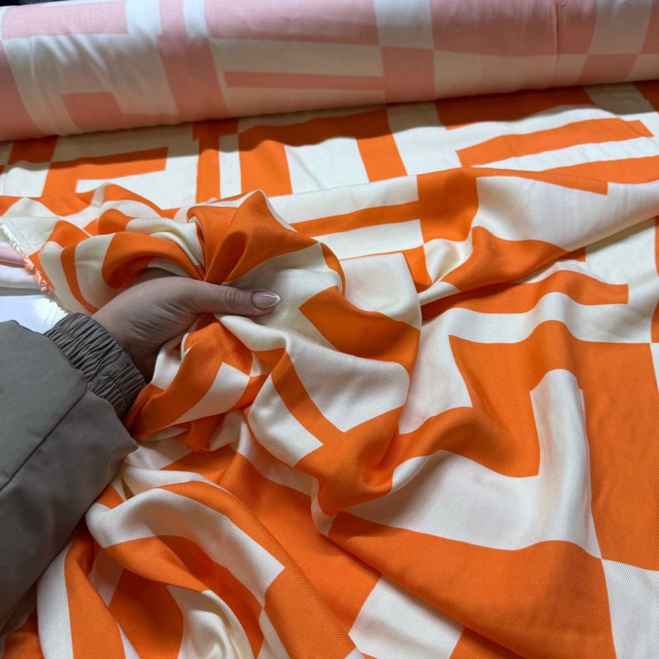 Belmando Kumaş Turuncu Renk Geometrik Desenli Çift En