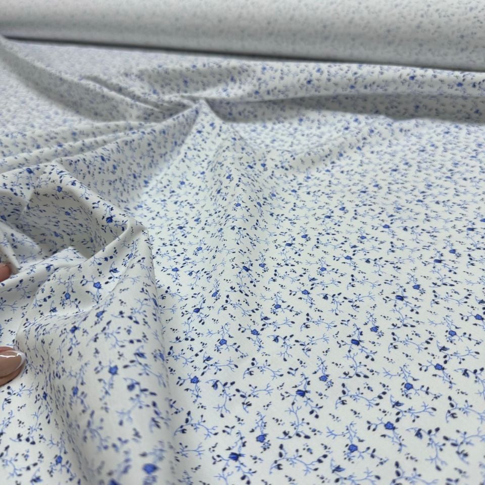 Poplin Kumaş Beyaz Zemin Mavi Çiçek Desenli Empirme Çift En