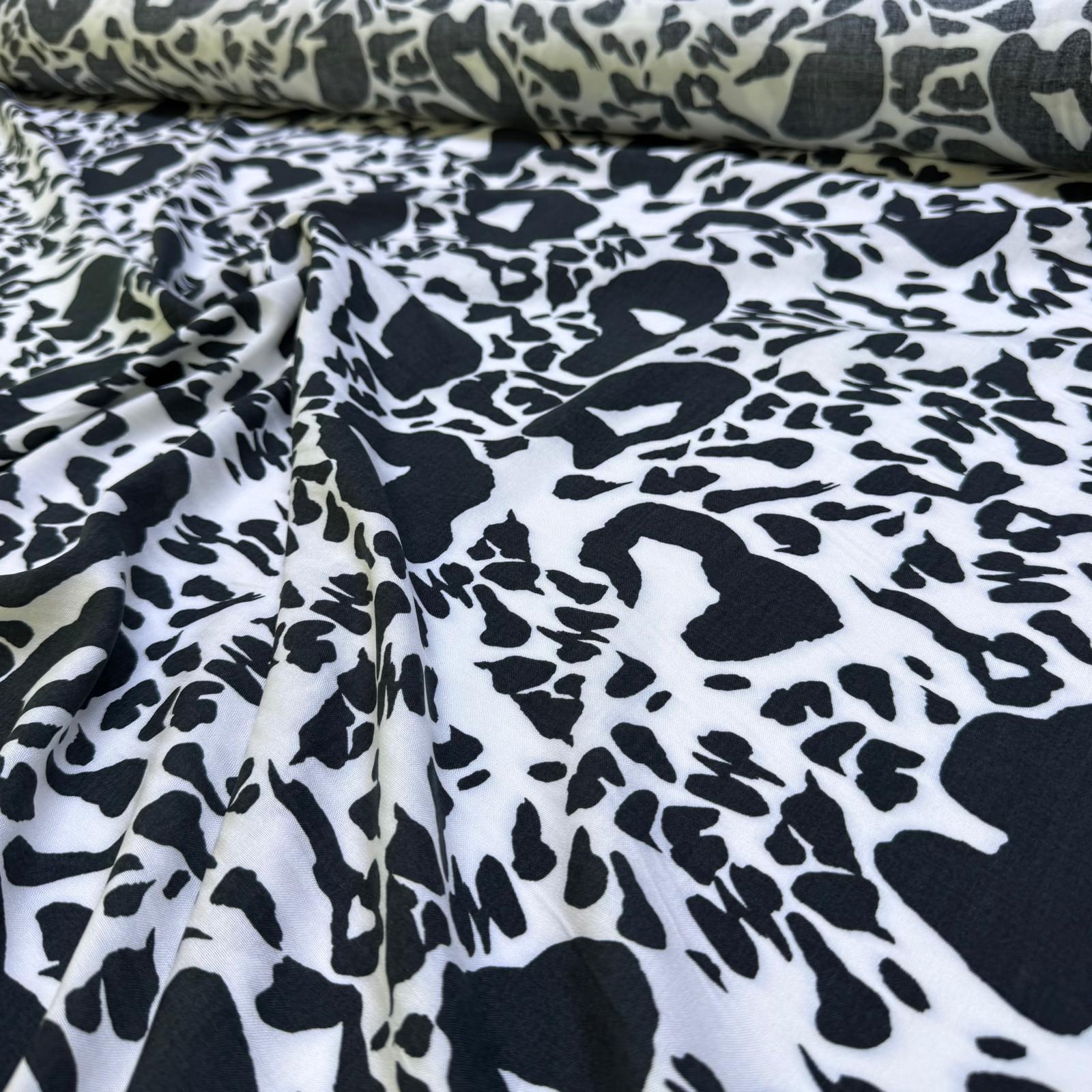 İthal Viskon Kumaş %100 Pamuk Çift En Desenli Siyah