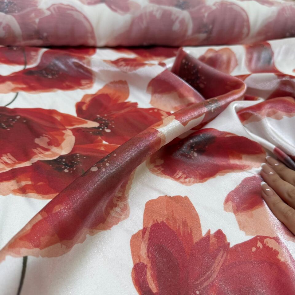 Floş Saten Kumaş Parlak Işıltılı Çift En Kırmızı Çiçek Desenli