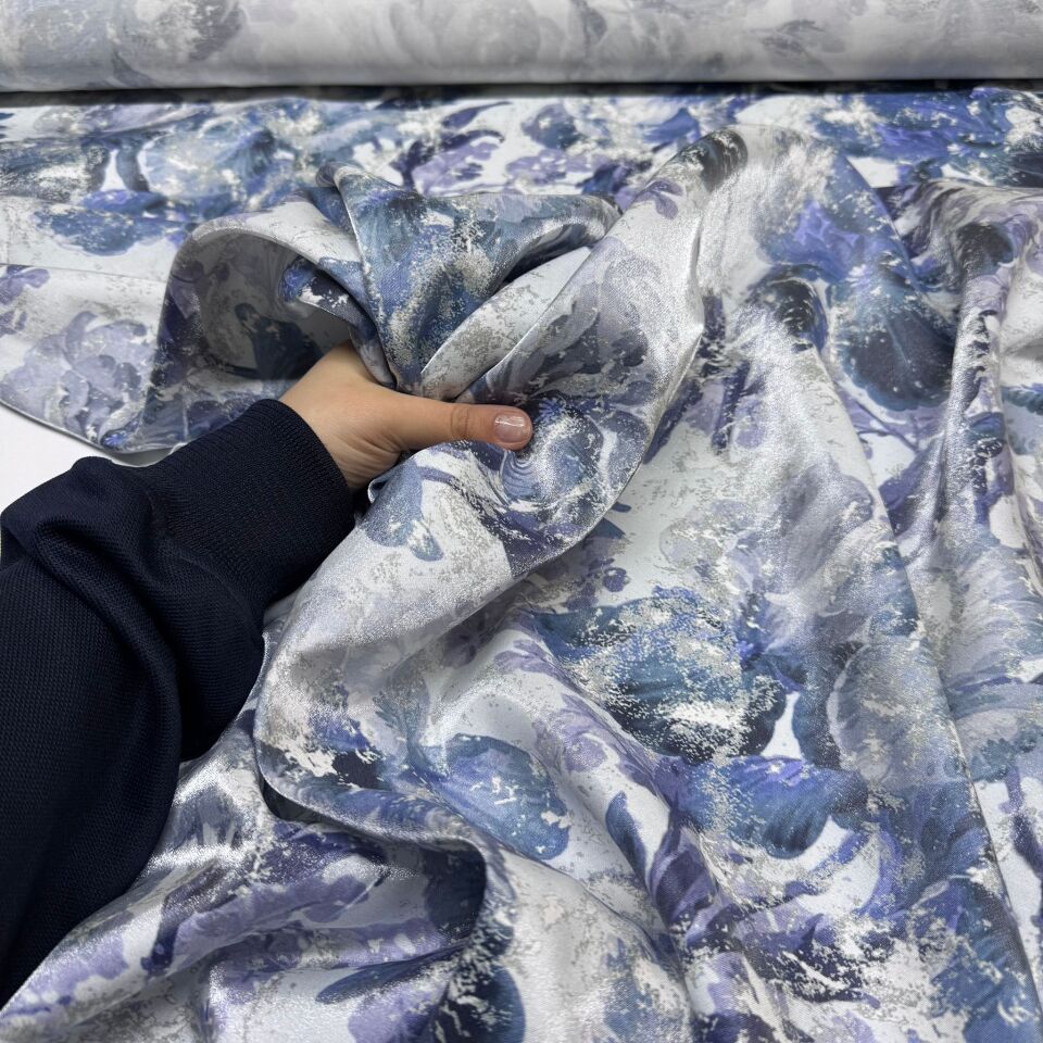 Floş Saten Kumaş Parlak Işıltılı Çift En Lila Renk Çiçek Desenli