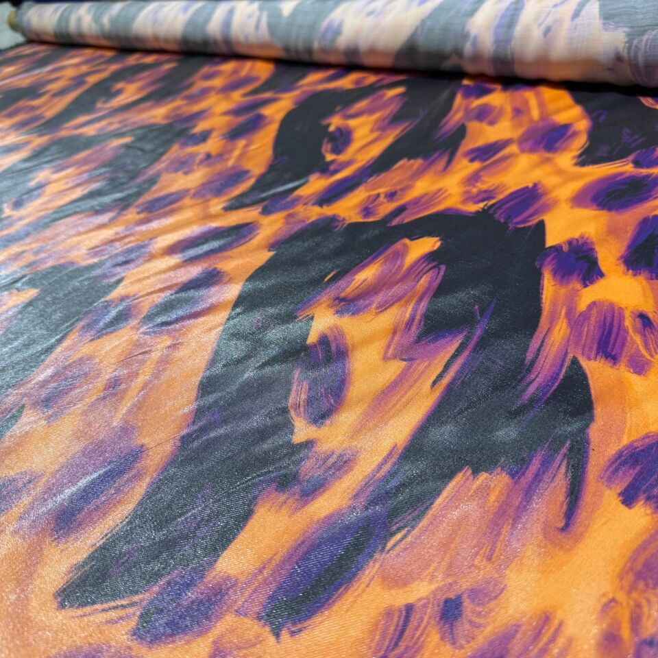 Floş Saten Kumaş Parlak Işıltılı Çift En Turuncu Desenli