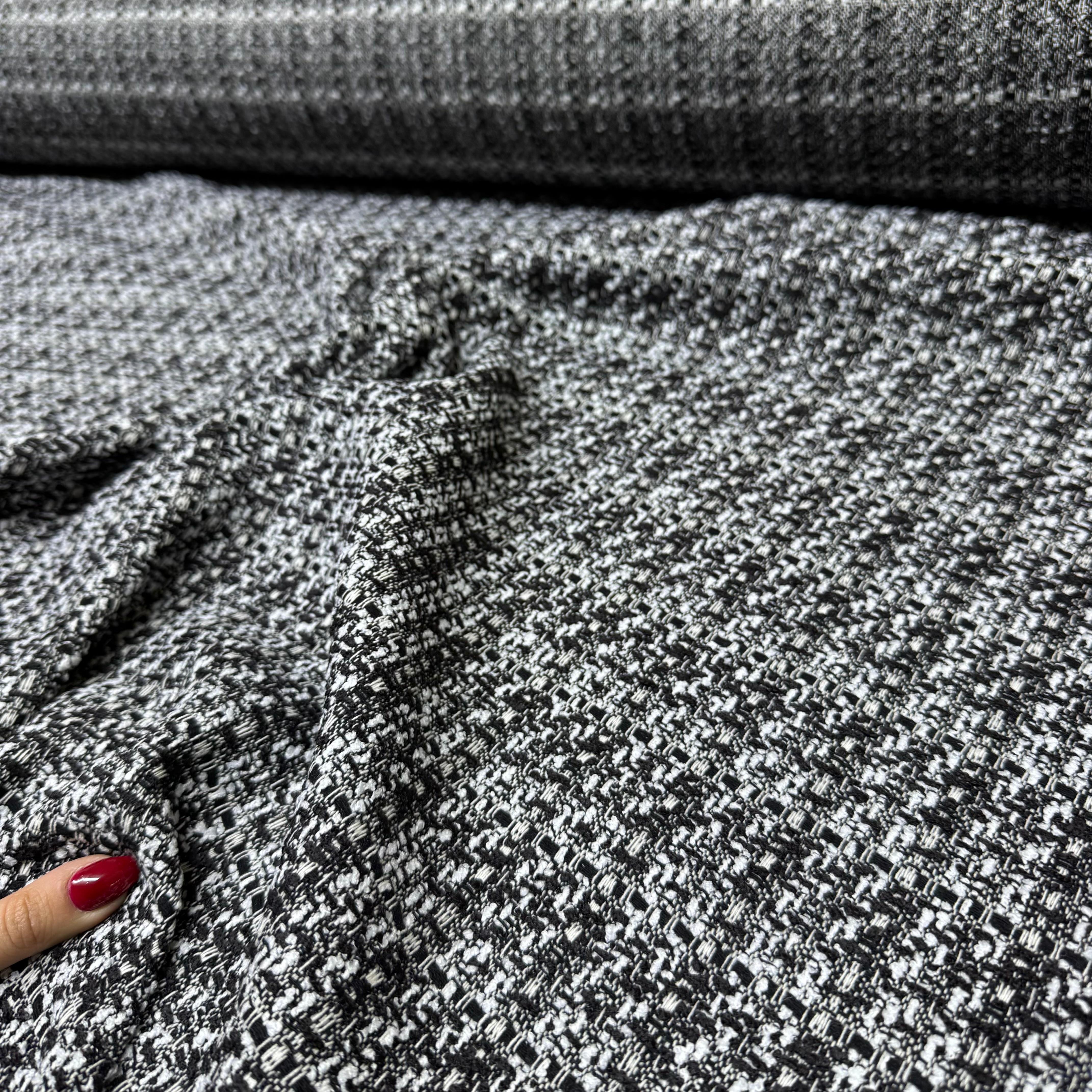 Tüvit Şanel Kumaş Çift En Siyah Beyaz Dokuma