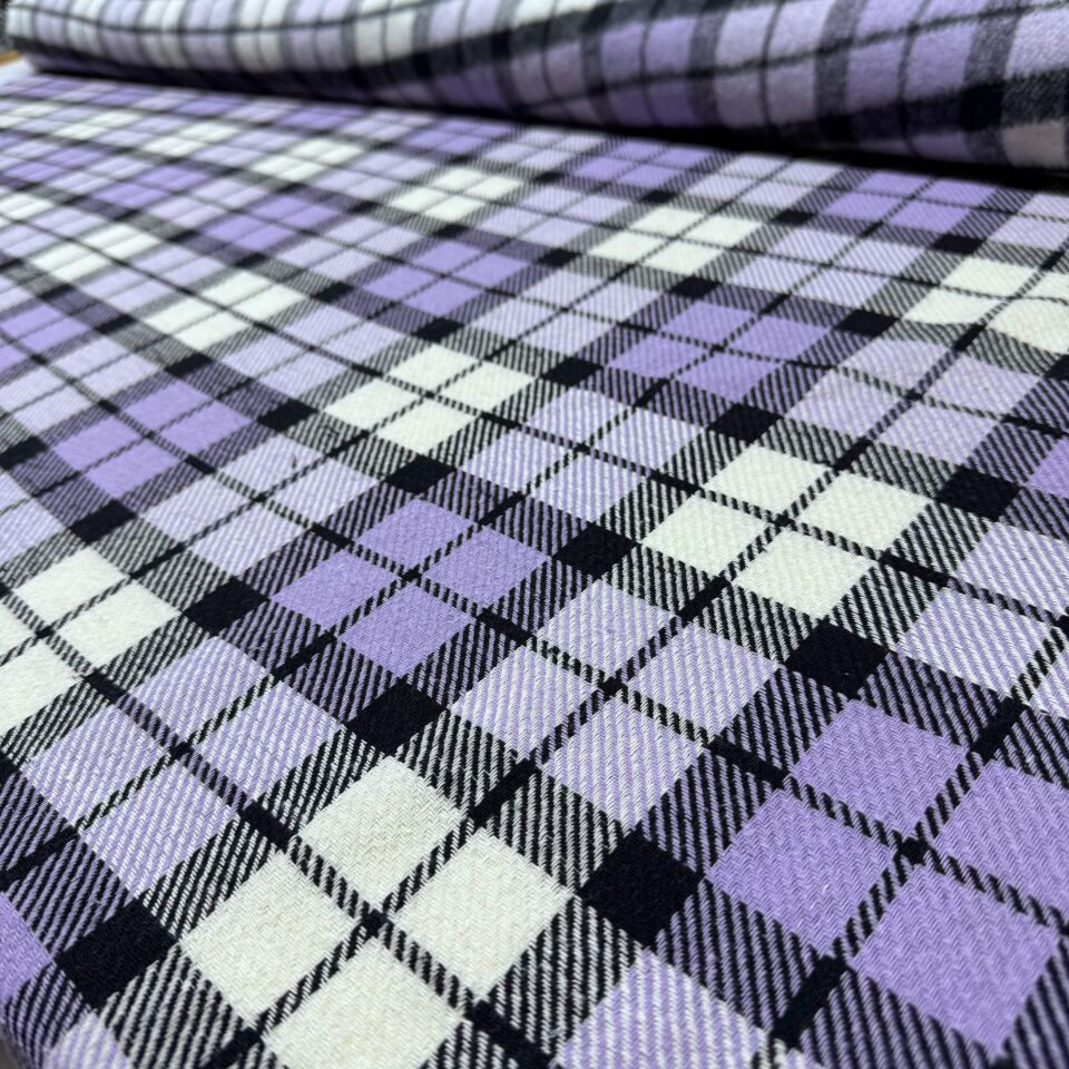 Tüvit Şanel Kumaş Çift En Lila Kareli Şardonlu