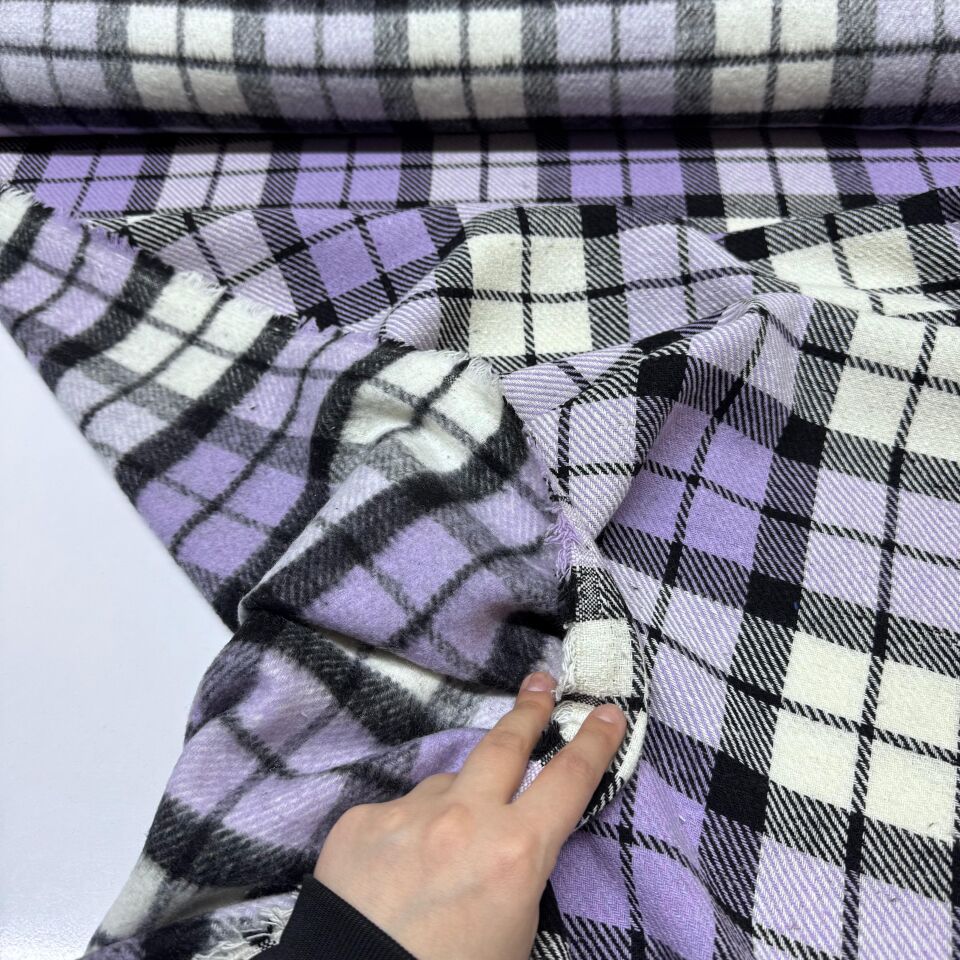 Tüvit Şanel Kumaş Çift En Lila Kareli Şardonlu