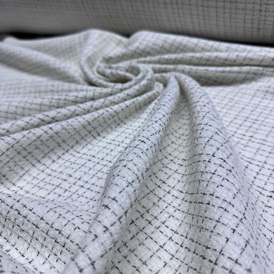 Tüvit Şanel Kumaş Çift En Simli Beyaz