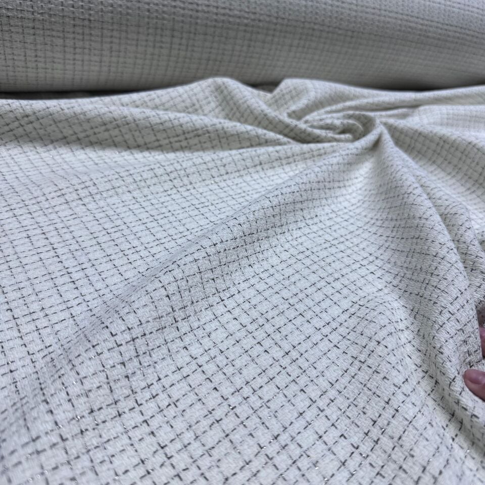 Tüvit Şanel Kumaş Çift En Simli Beyaz