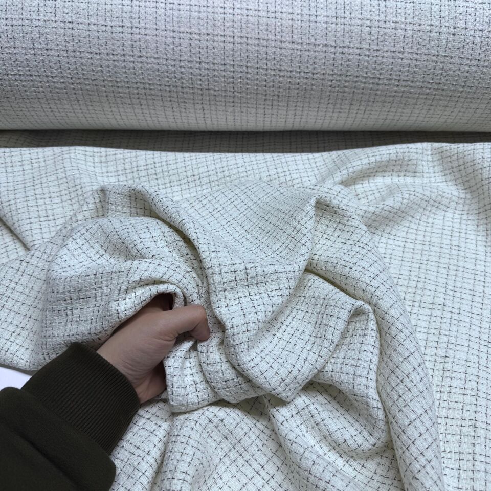 Tüvit Şanel Kumaş Çift En Simli Beyaz