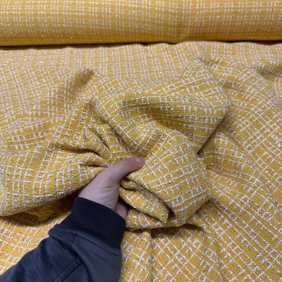 Tüvit Şanel Kumaş Çift En Simli Sarı